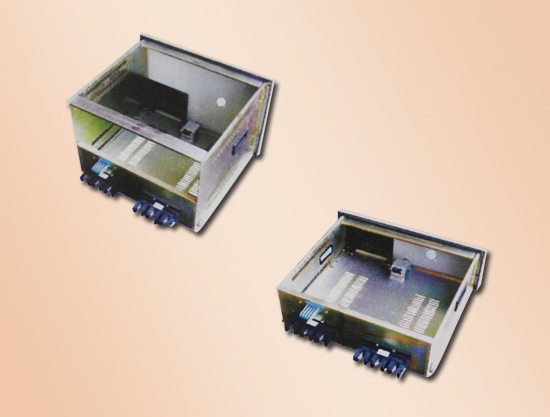 1593765107730281.jpg 9GCK(G)型低壓旋進(jìn)式抽屜開(kāi)關(guān)柜柜體.jpg