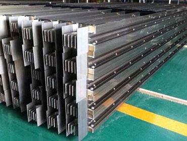 如何安裝銅管母線？